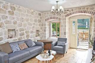 Апарт-отели Vila Maestral Kotor Котор Апартаменты с видом на море-1